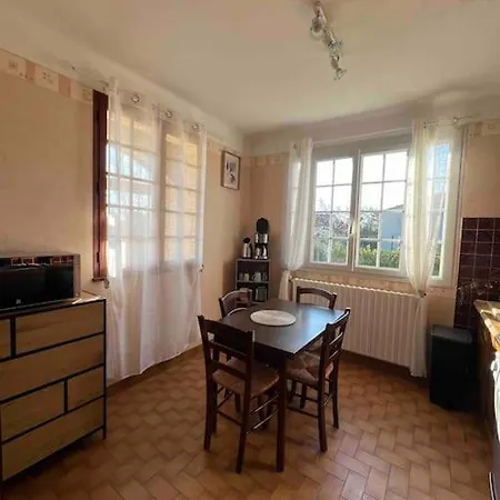 Ferienhaus Gesinacris Avec Piscine *